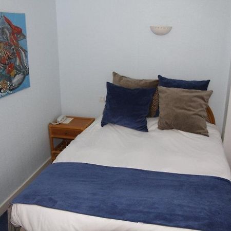 Hotel Le Suroit Perros-Guirec Exterior photo