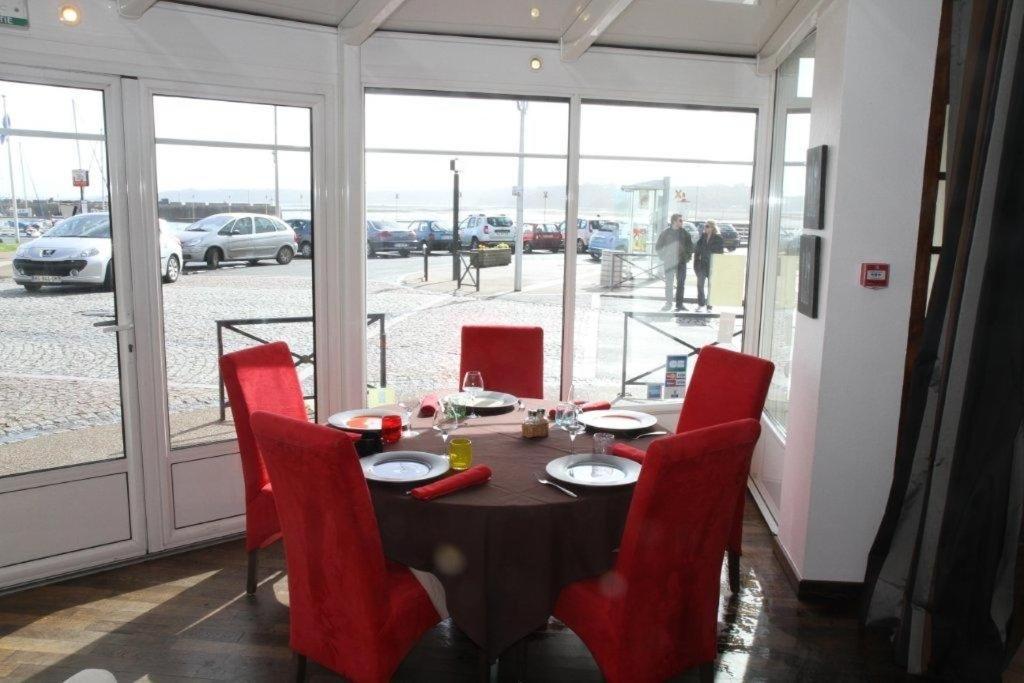 Hotel Le Suroit Perros-Guirec Exterior photo