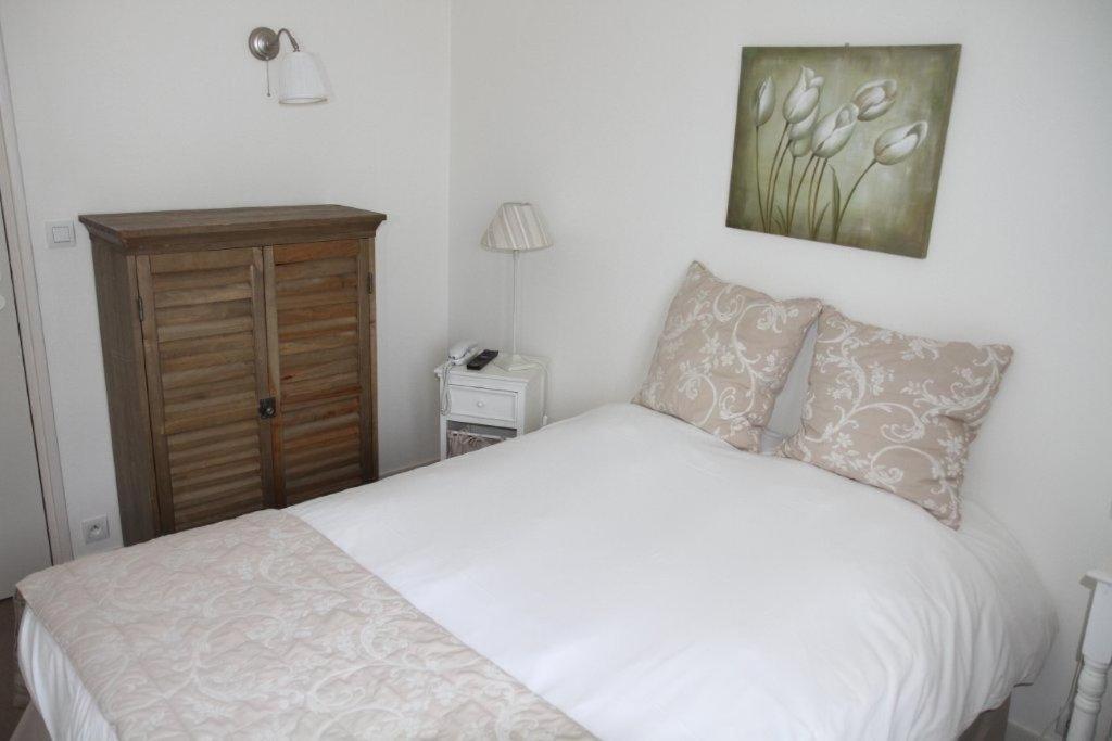 Hotel Le Suroit Perros-Guirec Room photo