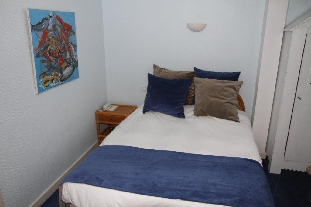 Hotel Le Suroit Perros-Guirec Exterior photo