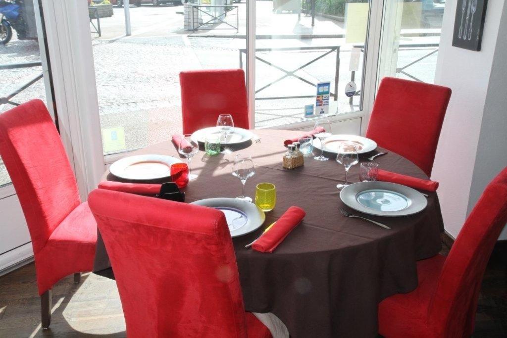 Hotel Le Suroit Perros-Guirec Exterior photo